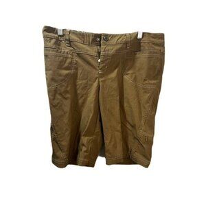 NEW Athleta‎ Trekkie Bermuda Shorts Tan Size 8